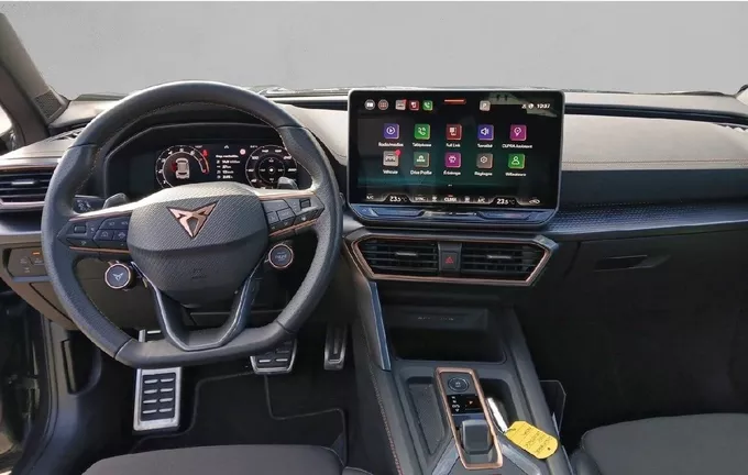 CUPRA FORMENTOR 1.5 eTSI Hybrid 150 ch DSG7 V extérieur trois quart avant droit 2125316