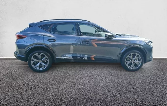 CUPRA FORMENTOR 1.5 eTSI Hybrid 150 ch DSG7 V extérieur côté droit 2125316