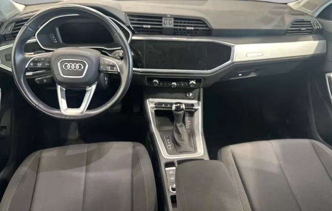 AUDI Q3 35 TDI 150 ch S tronic 7 Quattro Design photo 18 2129165