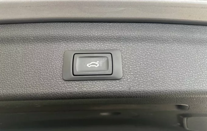 AUDI Q3 35 TDI 150 ch S tronic 7 Quattro Design photo 20 2129165