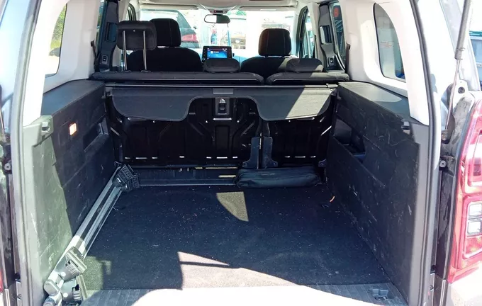 TOYOTA PROACE City Verso Long 1.2L 110 VVT-i BVM6 Executive photo 10 560433