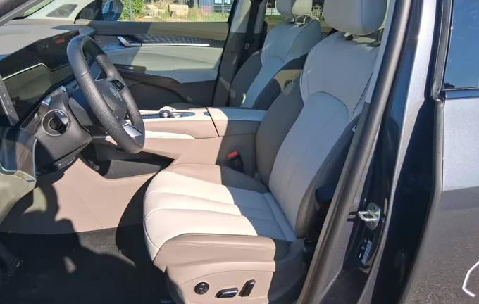 MG MGS9 PHEV Premium extérieur trois quart arrière droit 8206