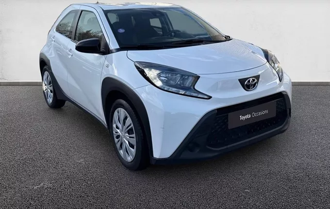 TOYOTA AYGO X 1.0 VVT-i 72 Dynamic extérieur trois quart avant droit 1102791
