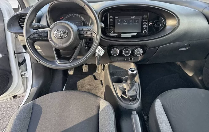 TOYOTA AYGO X 1.0 VVT-i 72 Dynamic photo 18 1102791