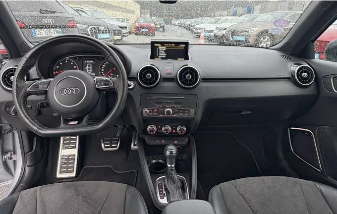 AUDI A1 1.8 TFSI 192 S tronic 7 S Edition extérieur trois quart avant droit 212659