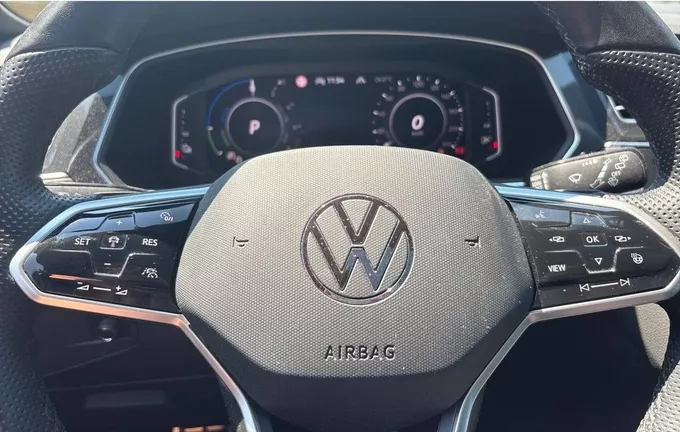 VOLKSWAGEN TIGUAN 1.4 eHybrid 245ch DSG6 R-Line Exclusive photo 19 2129506