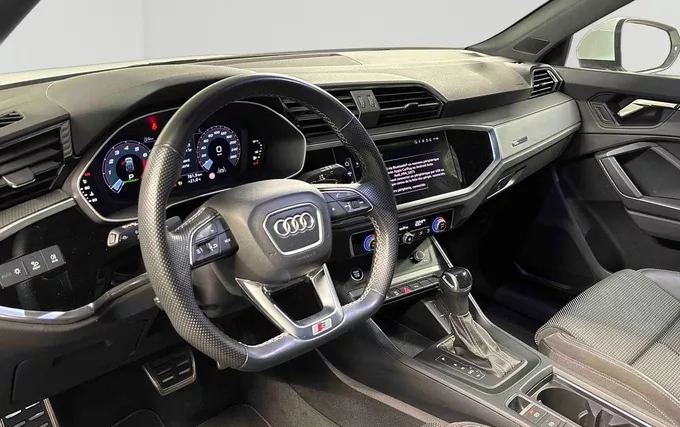 AUDI Q3 Sportback 35 TFSI 150 ch S tronic 7 S line photo 18 2132765