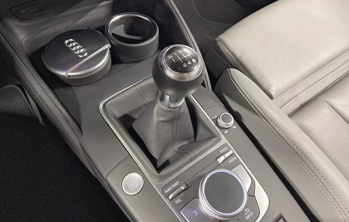 AUDI A3 Sportback 30 TFSI 116 Design Luxe photo 13 2128295