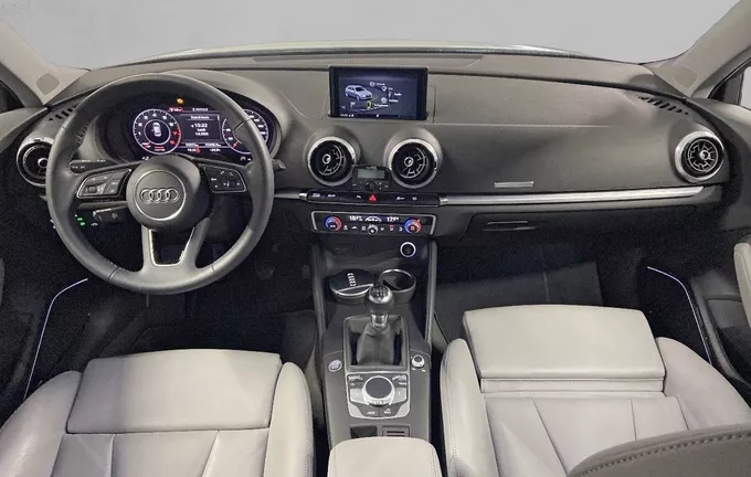 AUDI A3 Sportback 30 TFSI 116 Design Luxe photo 18 2128295