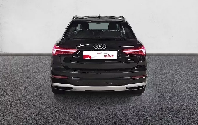 AUDI Q3 35 TFSI 150 ch S tronic 7 Design Luxe extérieur arrière 2129514