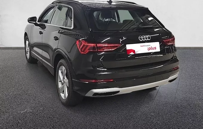 AUDI Q3 35 TFSI 150 ch S tronic 7 Design Luxe extérieur trois quart arrière gauche 2129514
