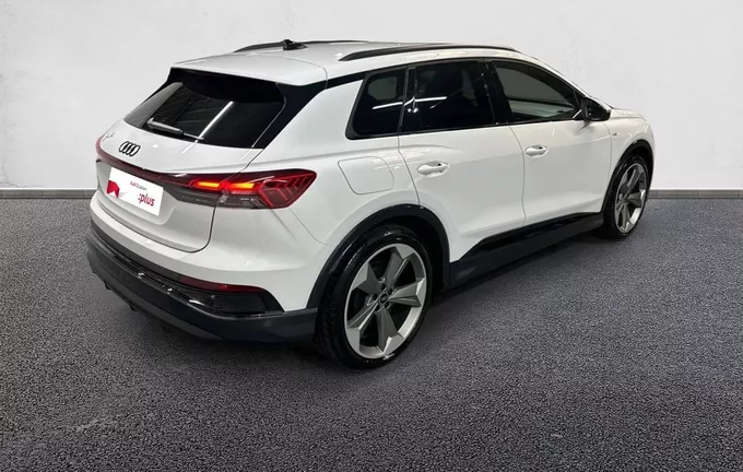 AUDI Q4 E-TRON 45 285 ch 82 kWh S line extérieur trois quart arrière droit 2129790