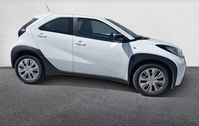 TOYOTA AYGO X 1.0 VVT-i 72 Dynamic extérieur côté droit 1103497