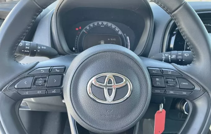 TOYOTA AYGO X 1.0 VVT-i 72 Dynamic photo 12 1103497