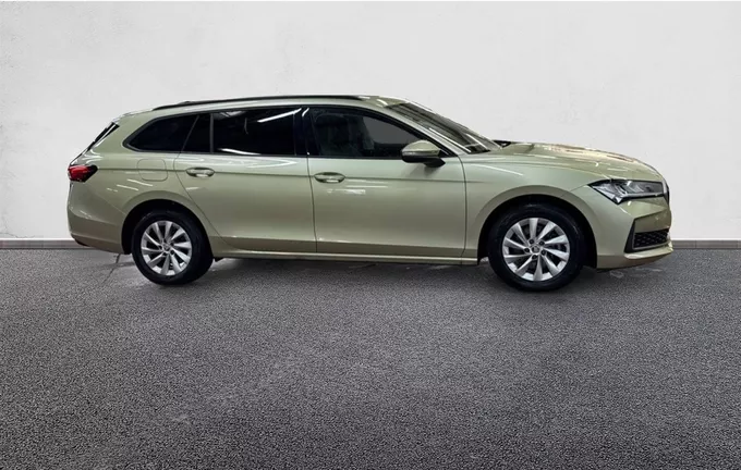 SKODA SUPERB Combi 1.5 TSI mHEV 150 ch ACT DSG7 Selection extérieur côté droit 2124228