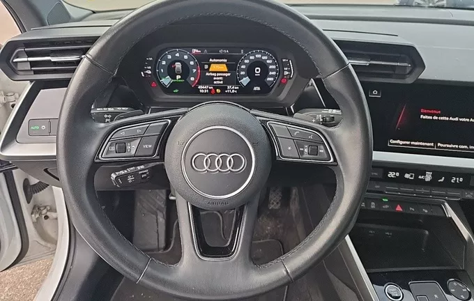 AUDI A3 Sportback 40 TFSIe 204 S tronic 6 Design photo 12 2121093