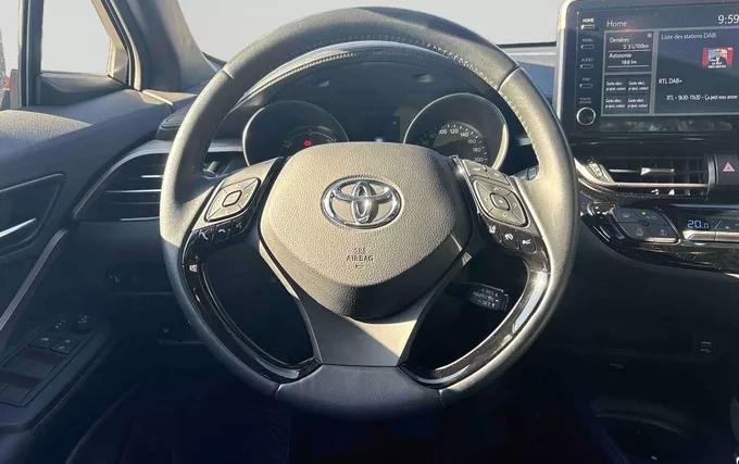TOYOTA C-HR Hybride 1.8L Dynamic photo 12 1103855