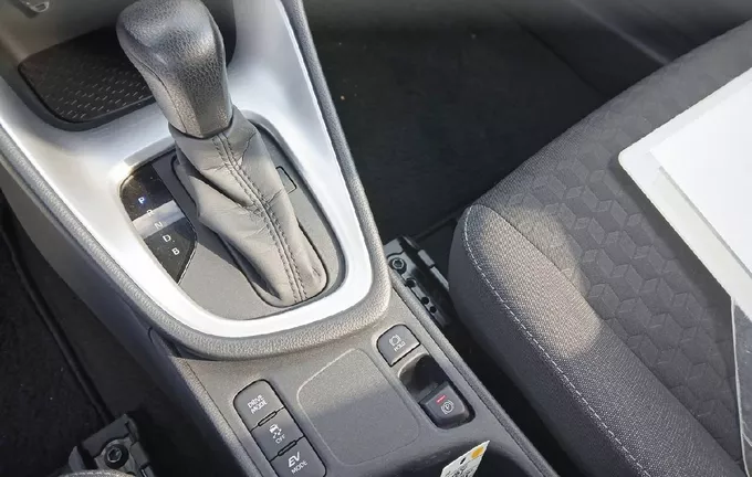 TOYOTA YARIS Hybride 116h Design photo 13 1103434