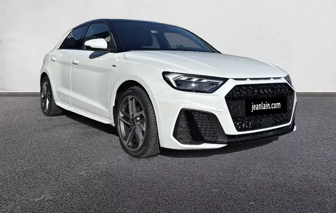 AUDI A1 Sportback 30 TFSI 116 ch S tronic 7 S Line extérieur trois quart avant droit 9403