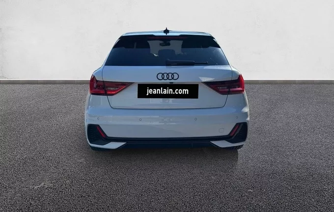 AUDI A1 Sportback 30 TFSI 116 ch S tronic 7 S Line extérieur arrière 9403