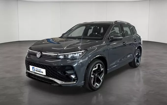 VOLKSWAGEN TIGUAN 1.5 eTSI 150ch DSG7 R-Line Edition extérieur trois quart avant gauche 2131864