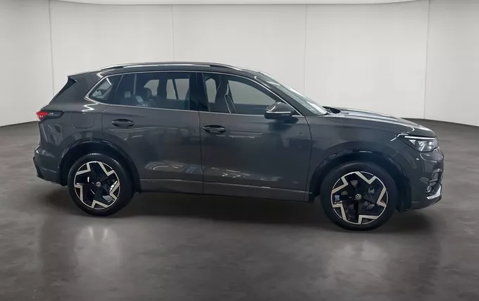 VOLKSWAGEN TIGUAN 1.5 eTSI 150ch DSG7 R-Line Edition extérieur côté droit 2131864