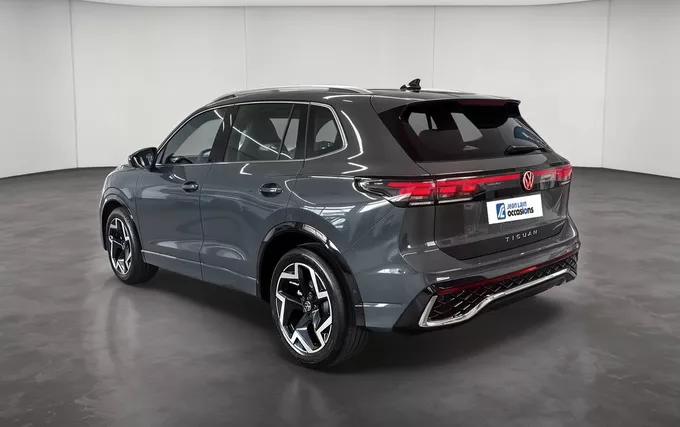 VOLKSWAGEN TIGUAN 1.5 eTSI 150ch DSG7 R-Line Edition extérieur trois quart arrière gauche 2131864