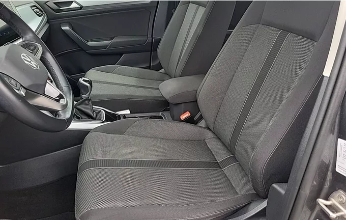 VOLKSWAGEN T-ROC 1.0 TSI 110 Start/Stop BVM6 Life extérieur trois quart arrière droit 2128296