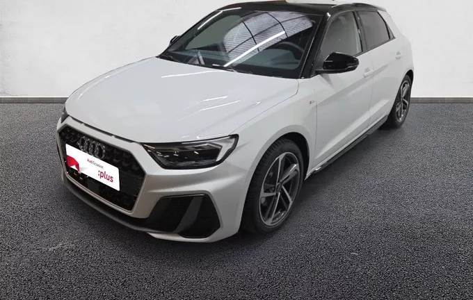 AUDI A1 Sportback 30 TFSI 116 ch S tronic 7 S Line extérieur trois quart avant gauche 9429
