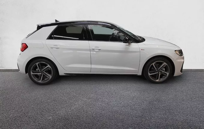 AUDI A1 Sportback 30 TFSI 116 ch S tronic 7 S Line extérieur côté droit 9429
