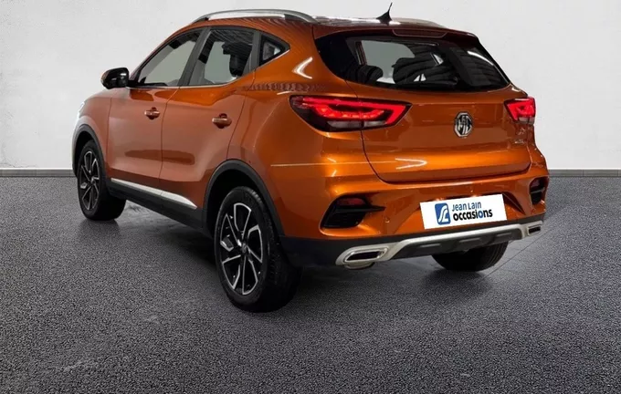 MG ZS 1.0L T-GDI 111ch 2WD Luxury extérieur trois quart arrière gauche 601211
