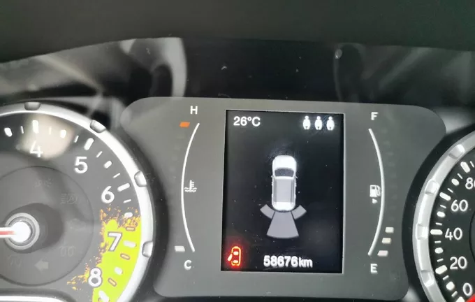 JEEP RENEGADE 1.4 I MultiAir S&S 140 ch Longitude Business photo 20 460414