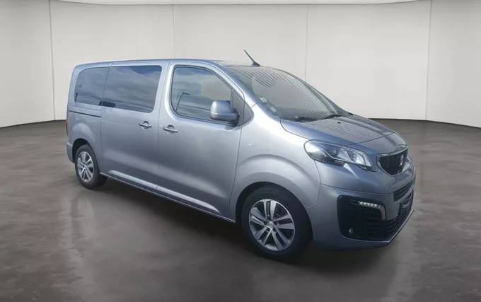 PEUGEOT TRAVELLER Standard BlueHDi 180ch S&S EAT8 Allure extérieur trois quart avant droit 106352