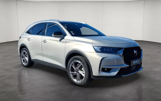 DS DS7 CROSSBACK Hybride E-Tense 225 EAT8 Rivoli extérieur trois quart avant droit 946715