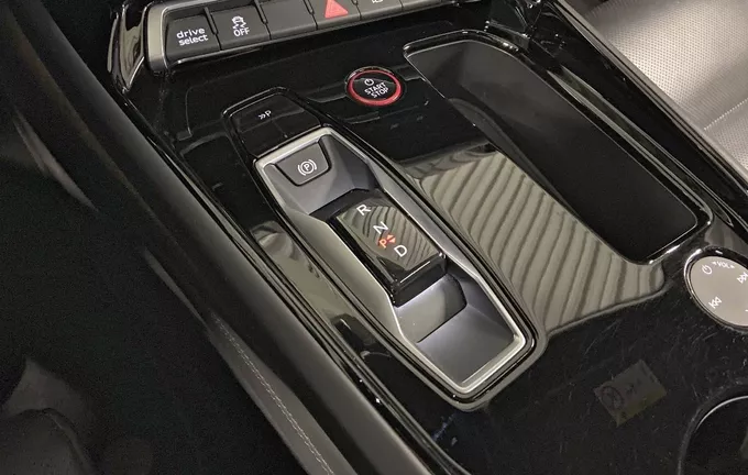 AUDI E-TRON GT 476 ch quattro Extended photo 13 2125192