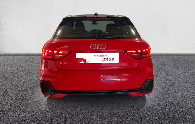 AUDI A1 Sportback 30 TFSI 110 ch S tronic 7 S Line extérieur arrière 2127155