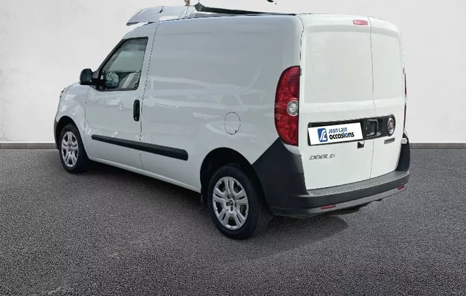 FIAT DOBLO CARGO FT 1.6 MULTIJET 105 PRO LOUNGE extérieur trois quart arrière gauche 106317