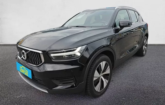 VOLVO XC40 T4 Recharge 129+82 ch DCT7 Inscription Business extérieur trois quart avant gauche 213636