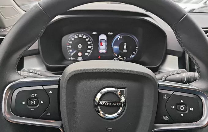 VOLVO XC40 T4 Recharge 129+82 ch DCT7 Inscription Business photo 16 213636