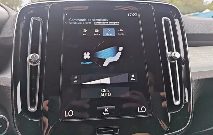 VOLVO XC40 T4 Recharge 129+82 ch DCT7 Inscription Business photo 18 213636