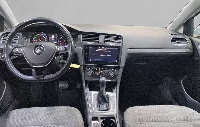 VOLKSWAGEN GOLF E-Golf 136 Electrique extérieur trois quart avant droit 2125589