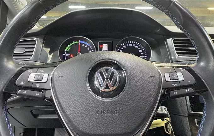 VOLKSWAGEN GOLF E-Golf 136 Electrique photo 18 2125589