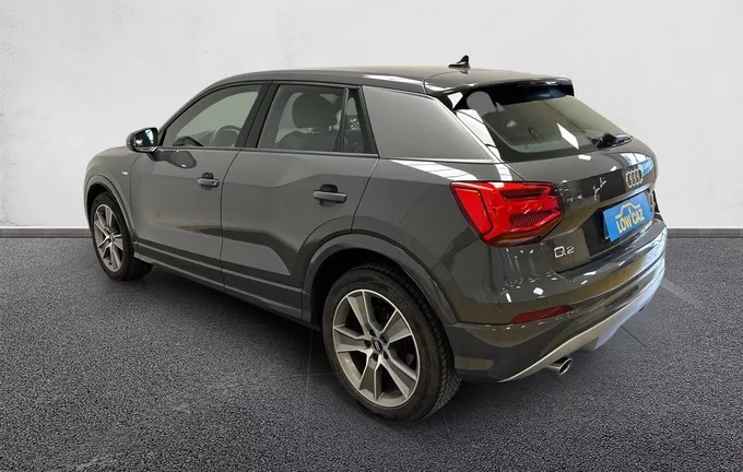AUDI Q2 30 TDI 116 S tronic 7 S Line extérieur trois quart arrière gauche 213114