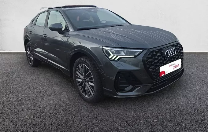 AUDI Q3 Sportback 45 TFSIe 245 ch S tronic 6 S line extérieur trois quart avant droit 2123683