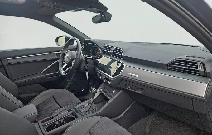 AUDI Q3 Sportback 45 TFSIe 245 ch S tronic 6 S line photo 11 2123683