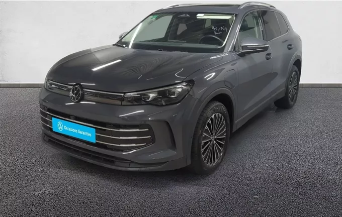 VOLKSWAGEN TIGUAN 1.5 eHybrid 204ch DSG6 Elegance extérieur trois quart avant gauche 2121885