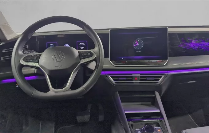 VOLKSWAGEN TIGUAN 1.5 eHybrid 204ch DSG6 Elegance extérieur trois quart avant droit 2121885