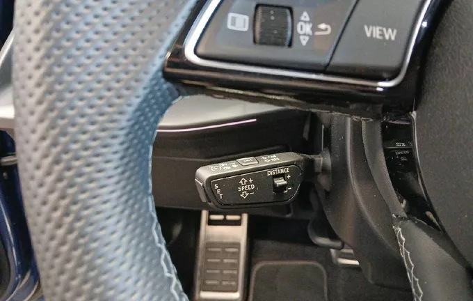 AUDI A3 Sportback TFSI e Hybride rechargeable 204 S tronic 6 S line photo 13 2131622