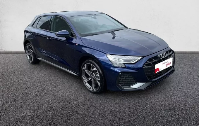 AUDI A3 Sportback TFSI Mild Hybrid 116 S tronic 7 S line extérieur trois quart avant droit 2129779