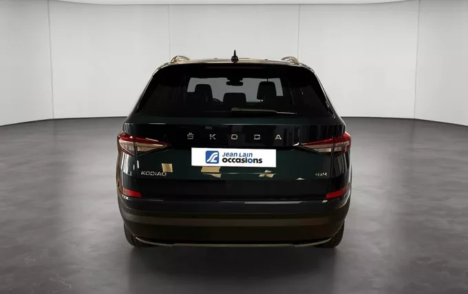 SKODA KODIAQ 2.0 TDI 200 SCR DSG7 4x4 7pl Style extérieur arrière 2132119